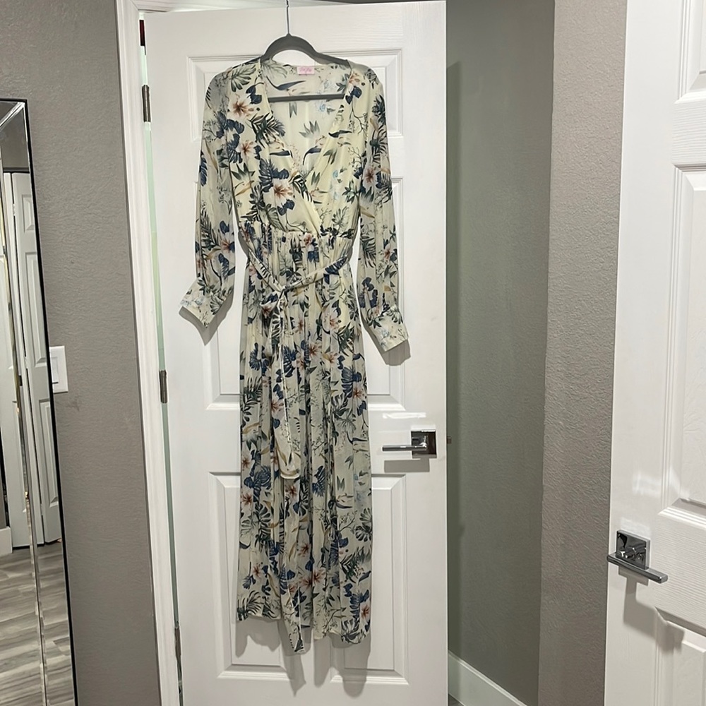 Pink Lily Cream Floral Long Sleeve Dress